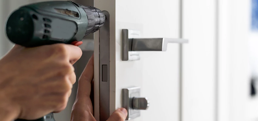 Locksmith For Lock Replacement Near Me in Waterford, CA