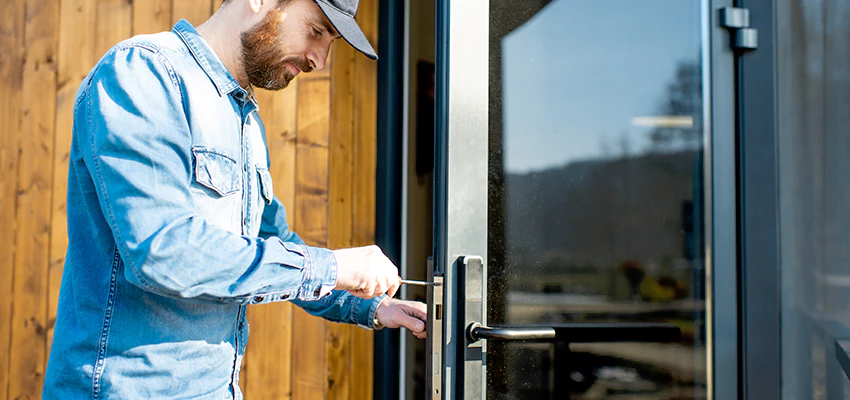Frameless Glass Storefront Door Locks Replacement in Waterford, CA