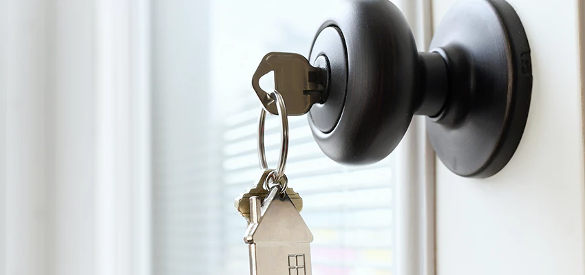 Bifold Door Knob Replacement in Waterford, California