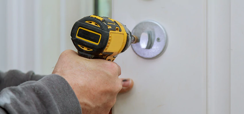 Street Locksmith For Smart Lock Repair in Waterford, CA