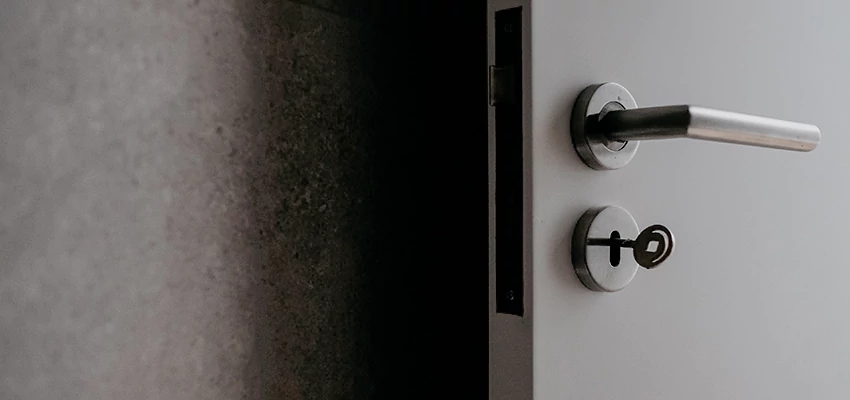 Front Door Handle Repair And Installation in Waterford, CA